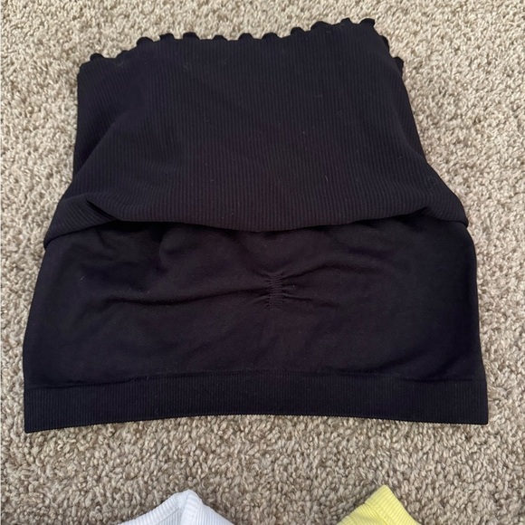 Set Bundle Lot Of Tank Tops Cropped Women’s Juniors Size Small Medium ￼ - Picture 8 of 8